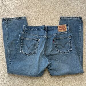 Levi's 505 Men's Classic Regular Fit Denim Straight Jeans. 36”x30”